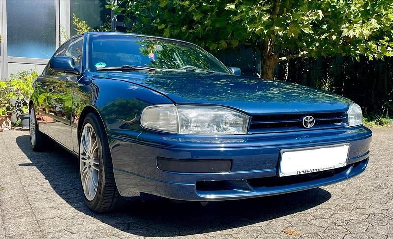 Blau Gebraucht 1995 Toyota Camry Limousine | 3.400 € - Bild 1/4