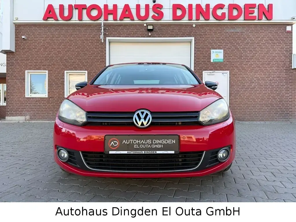 Gebraucht VW Golf VII Style 105 PS (77 kW) 2012 Rot Limousine
