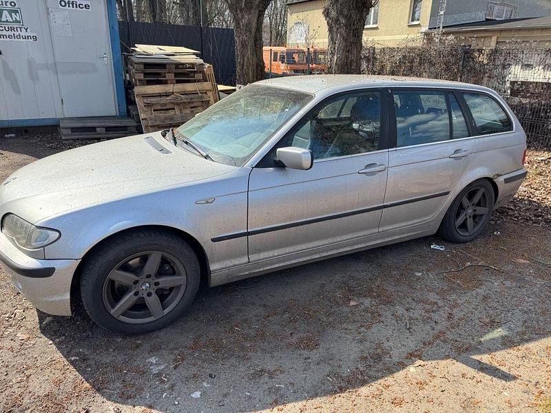 Second-hand BMW 320 170 CP (125 kW) 2003 Argintiu Break