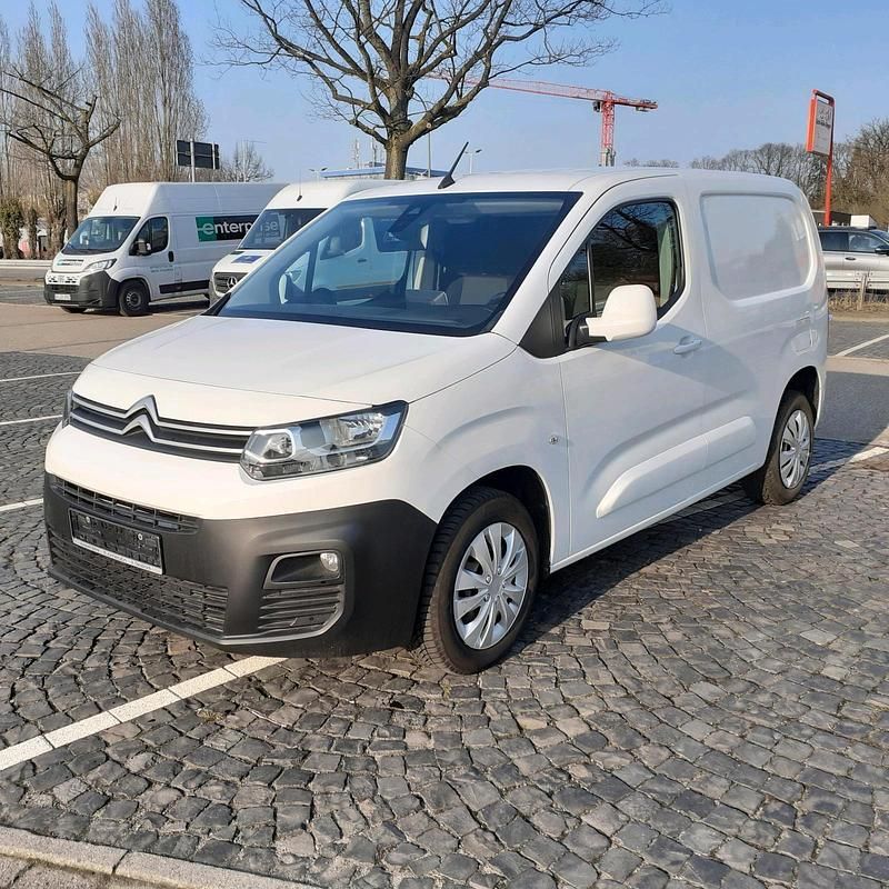 Gebraucht Citroën Berlingo 131 PS (96 kW) 2019 Weiß Van / Kleinbus