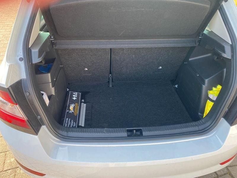 Gebraucht Skoda Fabia 60 PS (44 kW) 2020 Weiß Kleinwagen