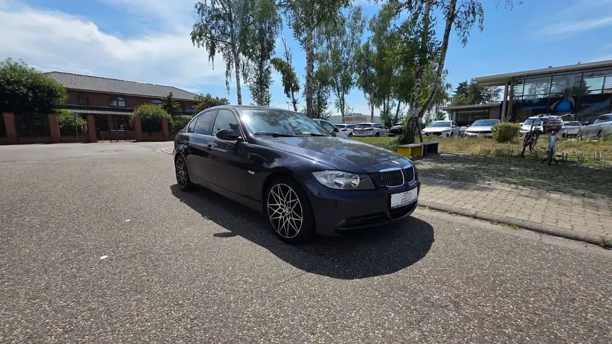 Gebraucht BMW 325 Comfort Edition 218 PS (160 kW) 2006 Blau Limousine