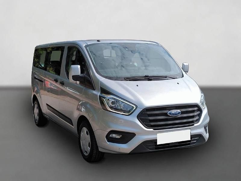 Gebraucht Ford Transit Custom Trend 131 PS (96 kW) 2019 Silber Limousine