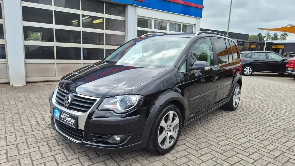 Gebraucht VW Touran Cross 140 PS (102 kW) 2010 Schwarz Van / Kleinbus