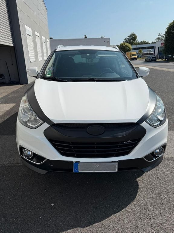 Weiß Gebraucht 2012 Hyundai ix35 Comfort SUV | 5.999 € (Guter Preis) - Bild 1/4