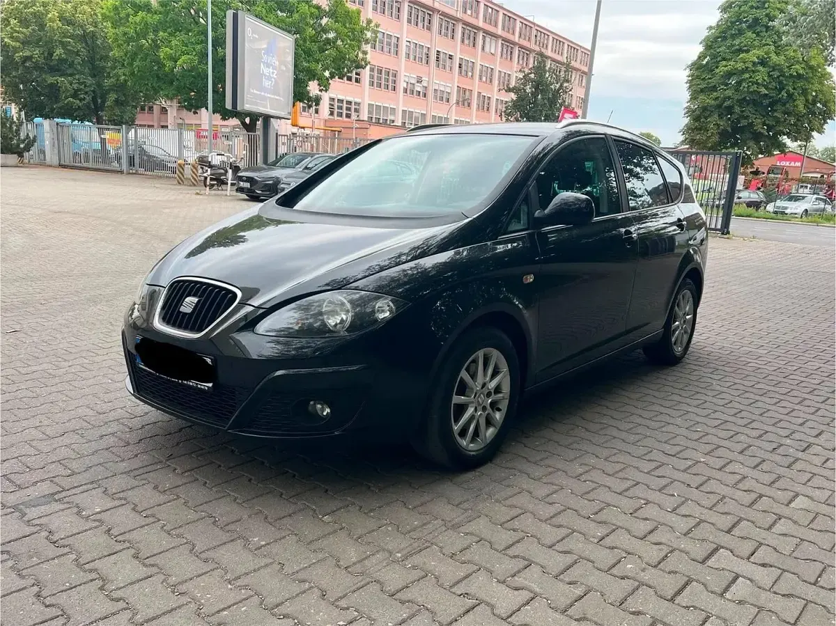 Gebraucht Seat Altea 125 PS (91 kW) 2013 Schwarz Limousine