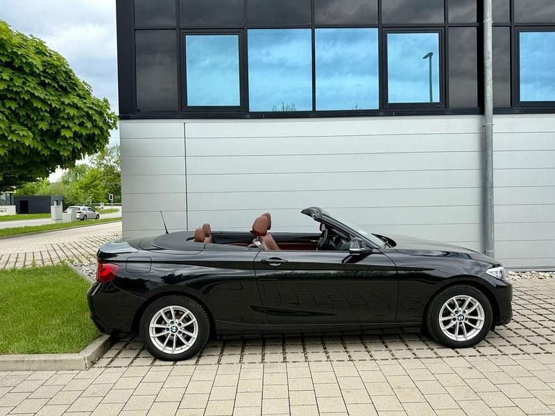 Gebraucht BMW 218 136 PS (100 kW) 2016 Schwarz Cabrio