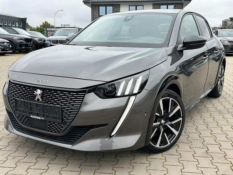 Grau Gebraucht 2021 Peugeot 208 GT-line Kleinwagen | 17.731 € (Fairer Preis) - Bild 1/4