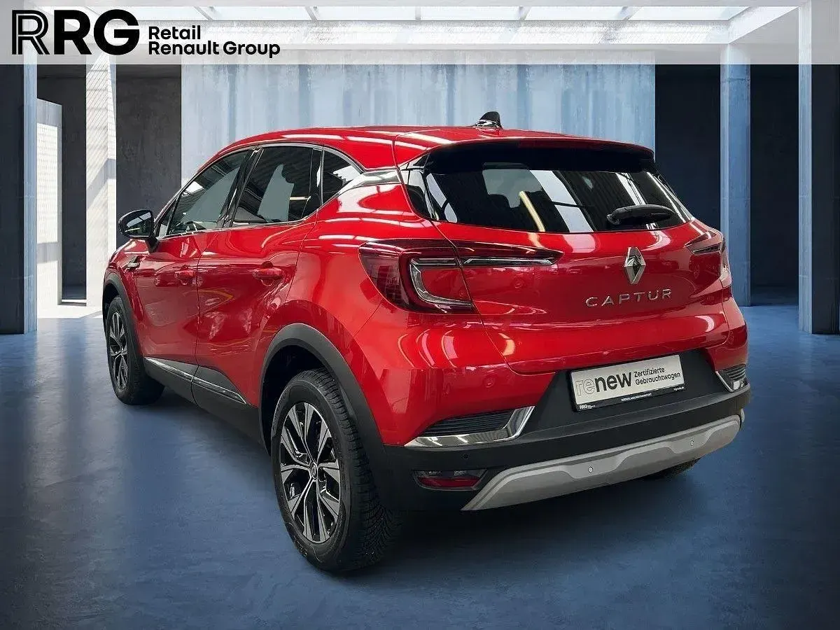 Gebraucht Renault Captur Techno 140 PS (102 kW) 2023 Feuerrot SUV