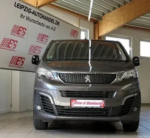 Gebraucht Peugeot Traveller 177 PS (130 kW) 2023 Grau Van / Kleinbus