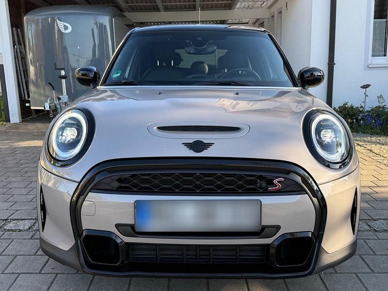 Używany Mini Cooper S 178 KM (130 kW) 2022 Beżowy Hatchback