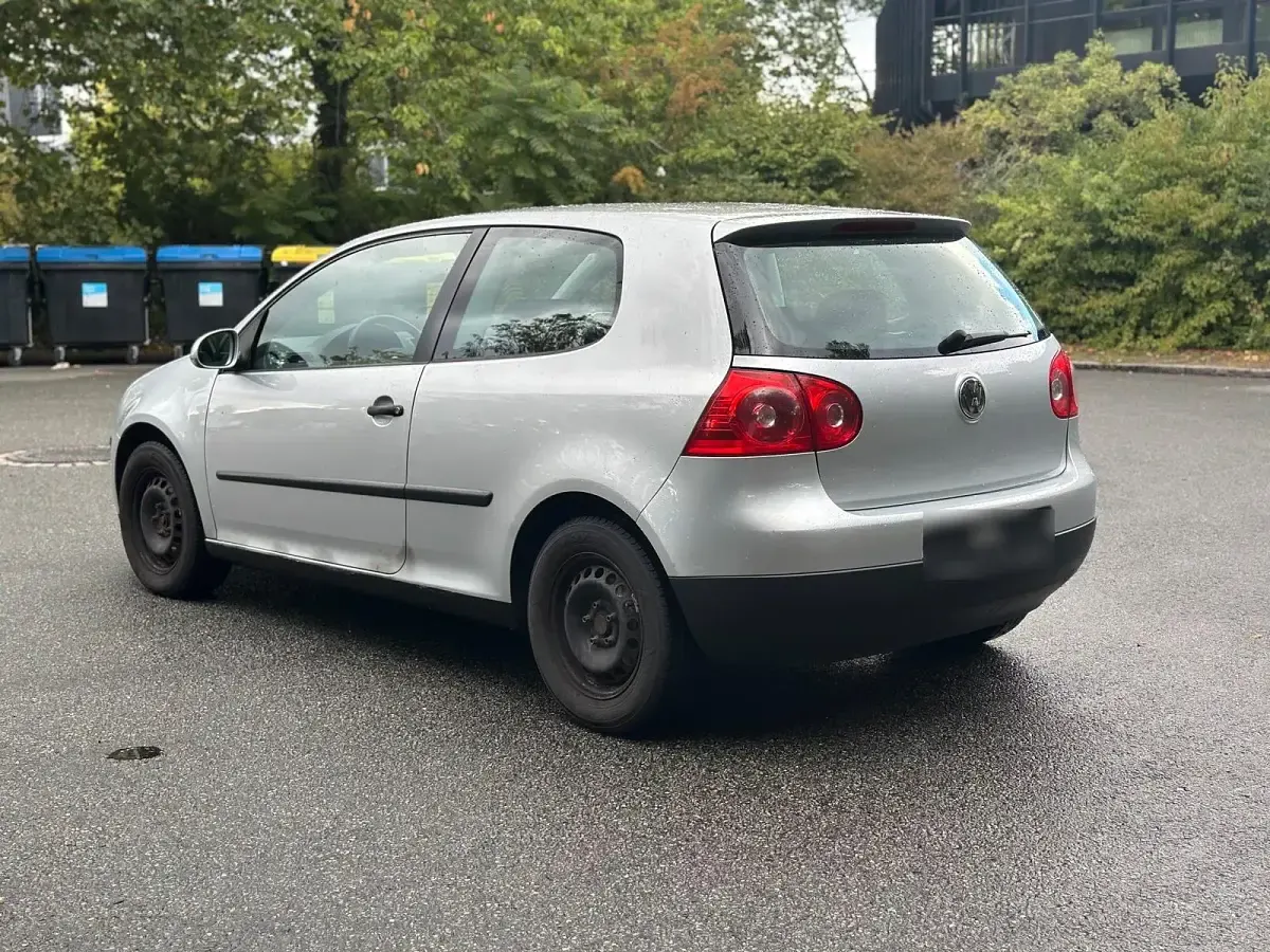 Gebraucht VW Golf V 75 PS (55 kW) 2005 Grau Kleinwagen