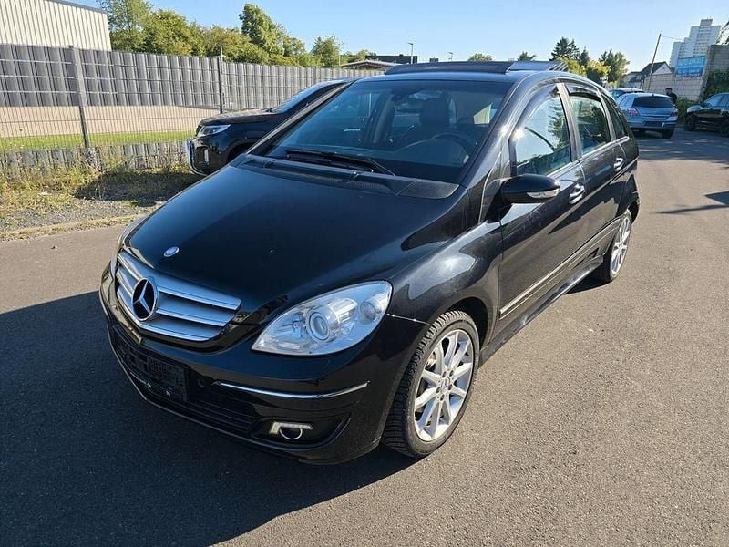 Schwarz Gebraucht 2008 Mercedes B200 Van / Kleinbus | 5.480 € (Guter Preis) - Bild 1/4