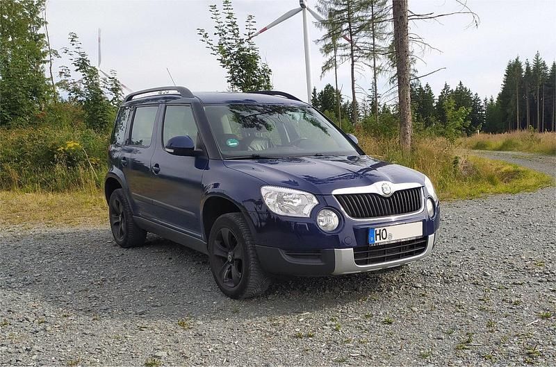 Blau Gebraucht 2010 Skoda Yeti Ambition SUV | 2.900 € (Fairer Preis) - Bild 1/4