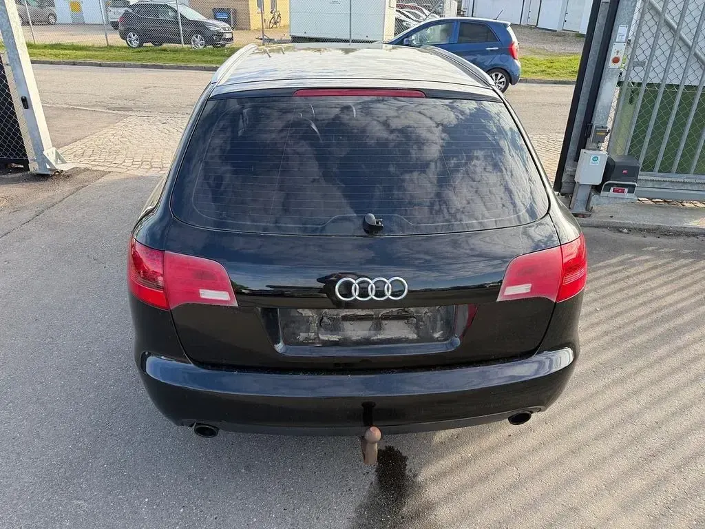 Używany Audi A6 170 KM (125 kW) 2007 Czarny Kombi