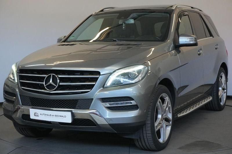 Gebraucht Mercedes ML350 258 PS (189 kW) 2013 Grau SUV