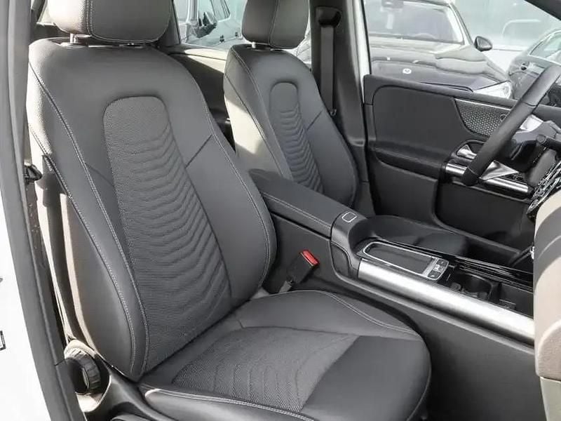 Gebraucht Mercedes B200 Progressive 150 PS (110 kW) 2025 Weiss polarweiß Van / Kleinbus