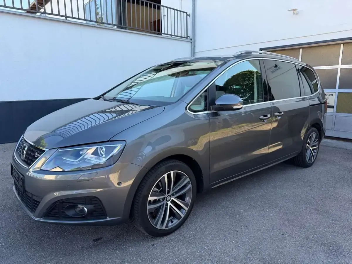 Gebraucht Seat Alhambra FR-Line 150 PS (110 kW) 2022 Indian gray metallic Van / Kleinbus