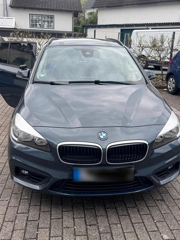 Second-hand BMW 216 116 CP (85 kW) 2017 Andere farben Break