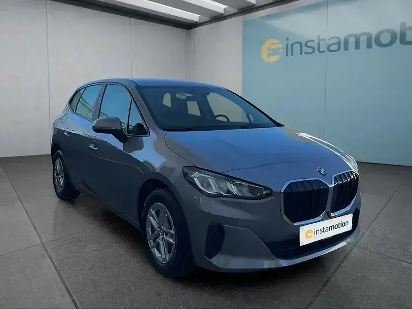 Gebraucht BMW 218 Active Tourer 136 PS (100 kW) 2023 Grau Van / Kleinbus