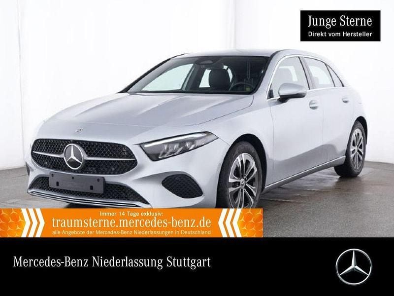 Silber Gebraucht 2024 Mercedes A200 Advanced Limousine | 28.490 € (Fairer Preis) - Bild 1/3