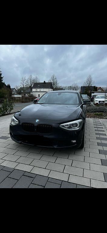 Schwarz Gebraucht 2014 BMW 120 Kleinwagen | 8.300 € (Etwas zu teuer) - Bild 1/4