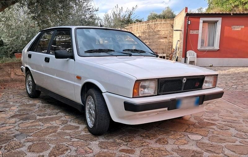 Gebraucht Lancia Delta 130 PS (95 kW) 1985 Kleinwagen