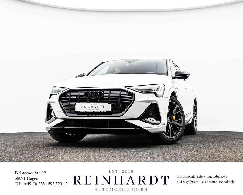 Gebraucht Audi e-tron Sportback Black Edition 230 kW (313 PS) 2022 Gletscherweiß metallic SUV