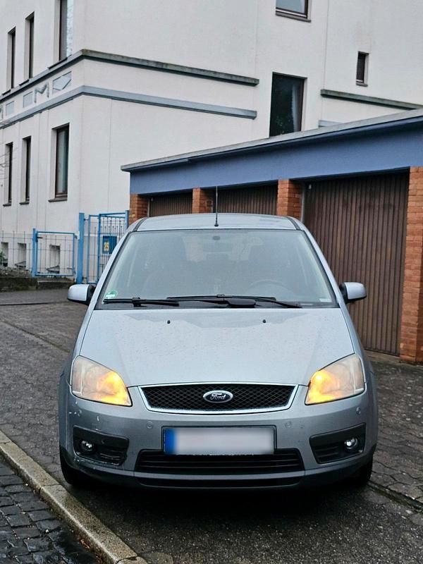 Second-hand Ford Focus 100 CP (73 kW) 2004 Gri Berlinǎ