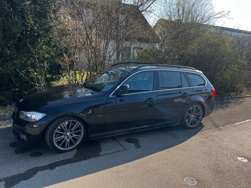 Schwarz Gebraucht 2009 BMW 330 Performance Kombi | 10.450 € (Etwas zu teuer) - Bild 1/4