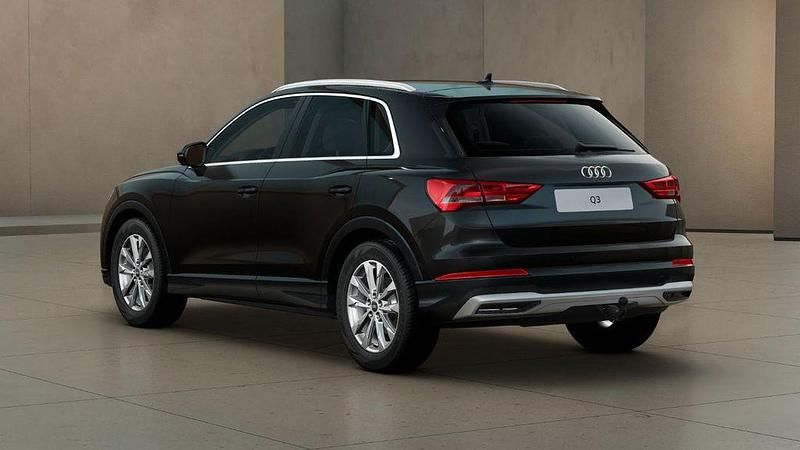 Gebraucht Audi Q3 Advanced Plus 150 PS (110 kW) 2025 Mythosschwarz metallic SUV