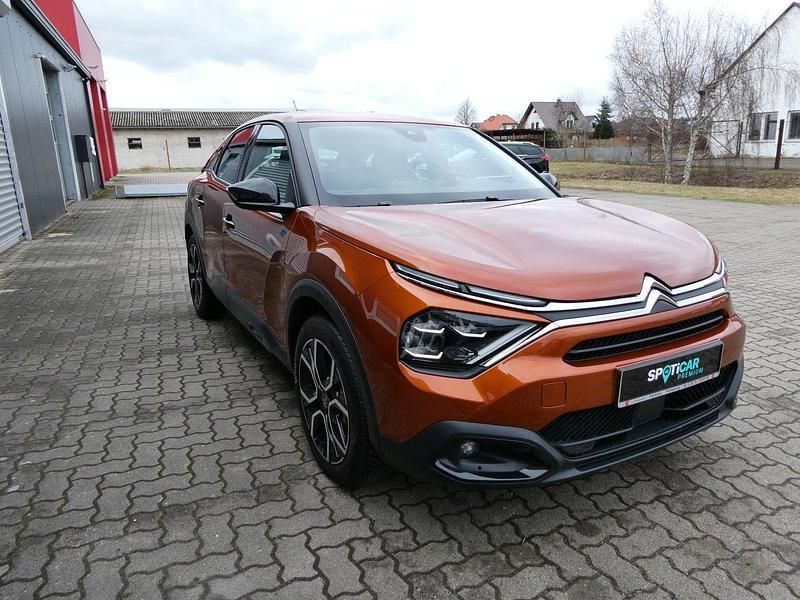 Gebraucht Citroën e-C4 Feel 100 kW (136 PS) 2021 Braun Limousine