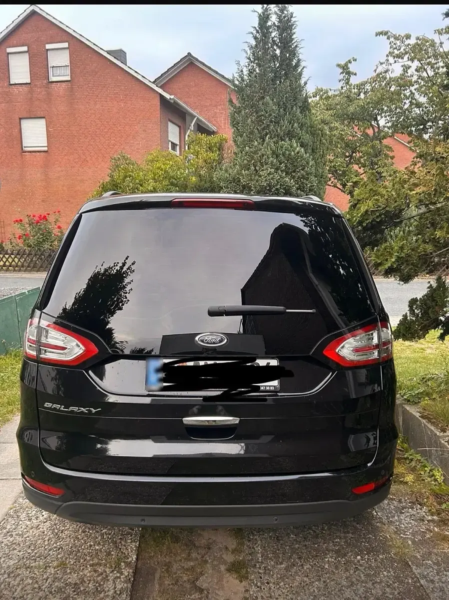 Gebraucht Ford Galaxy 150 PS (110 kW) 2018 Schwarz Van / Kleinbus