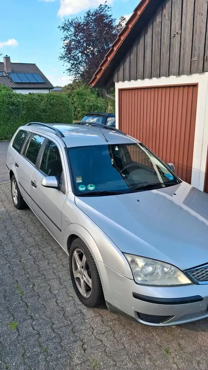 Gebraucht Ford Mondeo 130 PS (95 kW) 2004 Grau Kombi