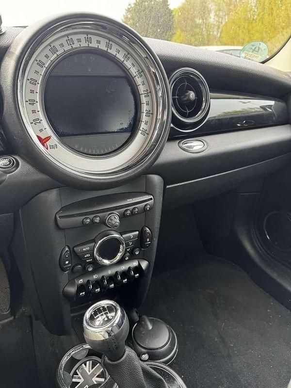 Usata Mini Cooper 122 CV (89 kW) 2010 Blu Utilitaria