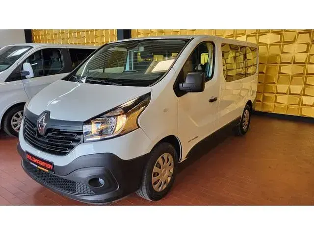 Gebraucht Renault Trafic 145 PS (106 kW) 2018 Weiß Van / Kleinbus