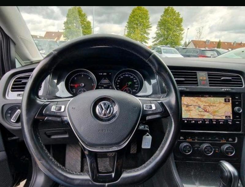Schwarz Gebraucht 2017 VW Golf VII Comfortline Kombi | 13.500 € (Fairer Preis) - Bild 1/4