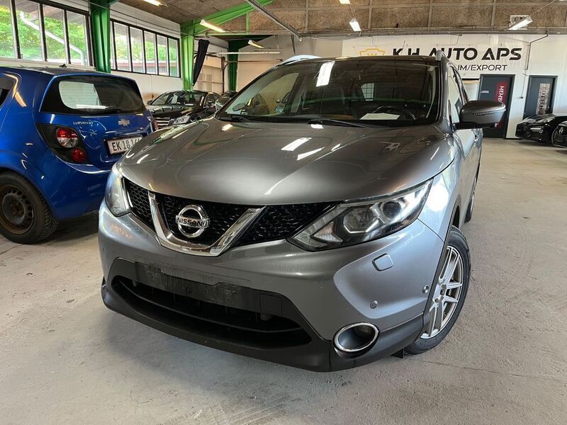 Gebraucht 2015 Nissan Qashqai Tekna SUV | 7.995 € - Bild 1/4