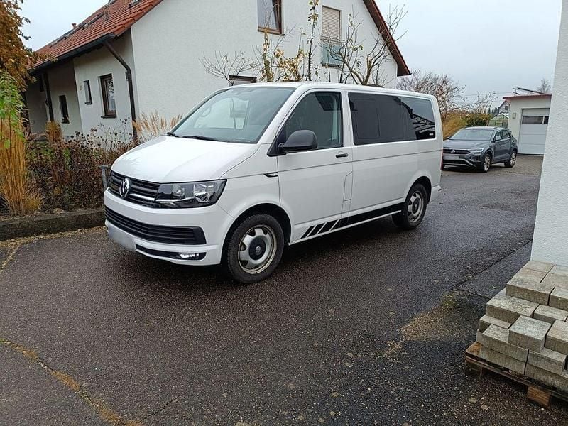 Weiß Gebraucht 2019 VW Multivan Trendline Van | 37.999 € (Fairer Preis) - Bild 1/4