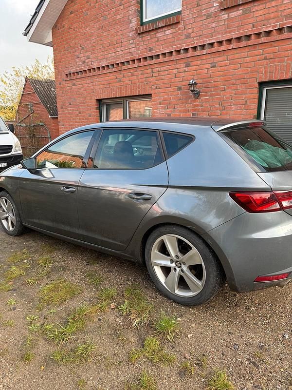 Gebraucht Seat Leon FR 150 PS (110 kW) 2016 Grau Limousine