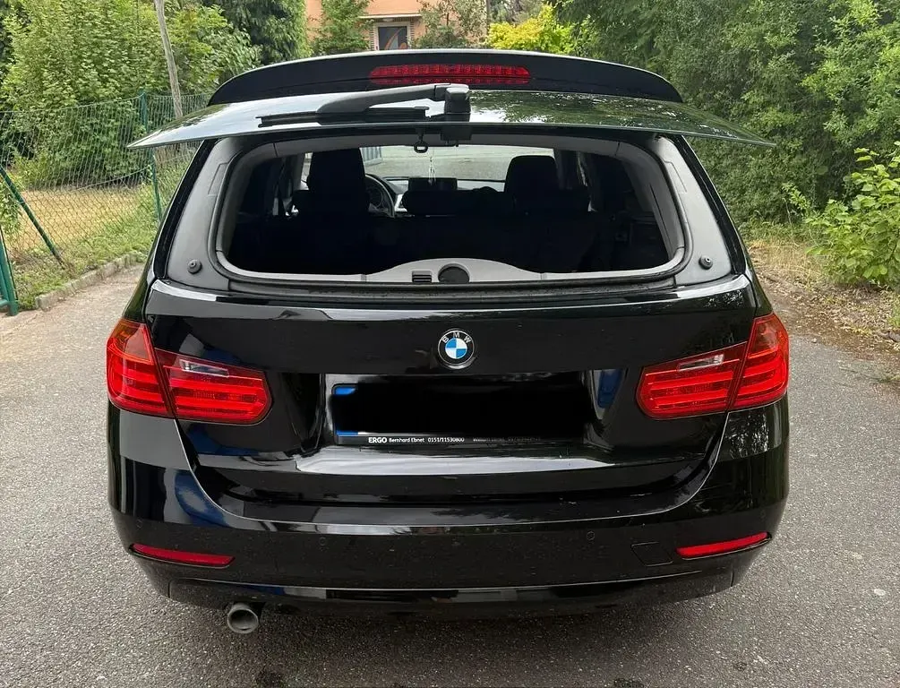 Gebraucht BMW 318 143 PS (105 kW) 2015 Schwarz Kombi