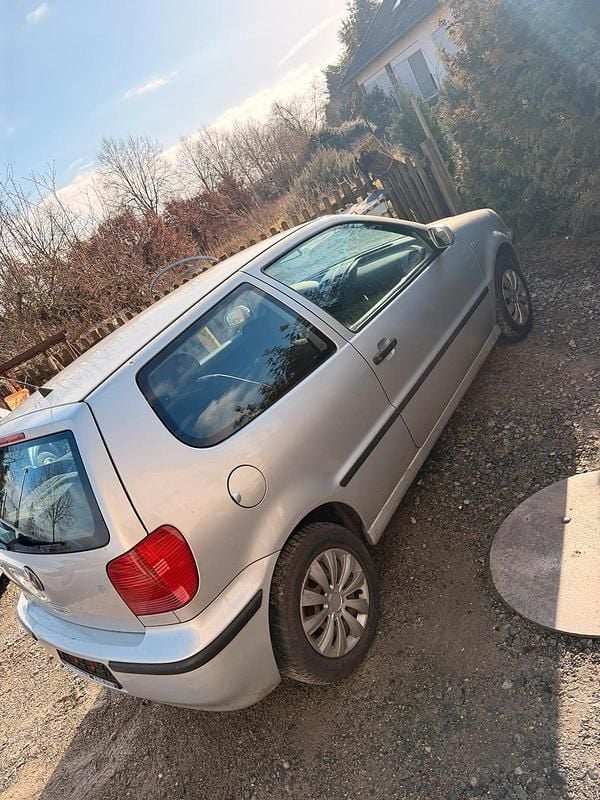 Gebraucht VW Polo 80 PS (58 kW) 2002 Silber Kleinwagen