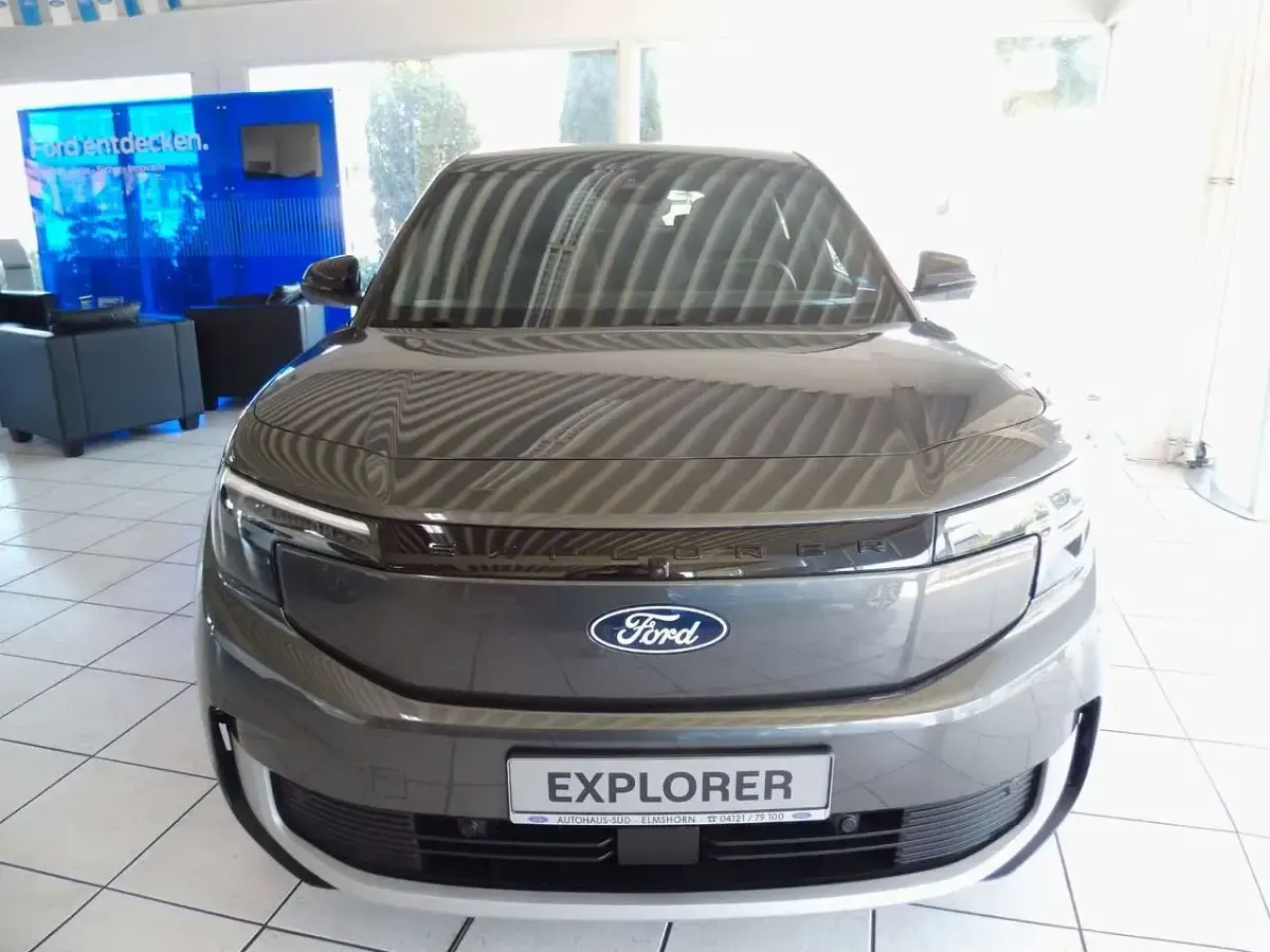Gebraucht Ford Explorer Premium 210 kW (286 PS) 2025 Grau SUV