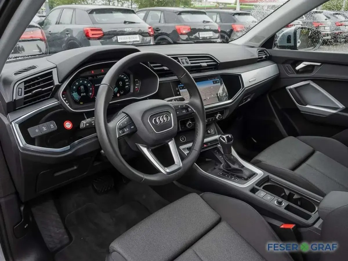 Gebraucht Audi Q3 Advanced 150 PS (110 kW) 2025 Florettsilber metallic SUV