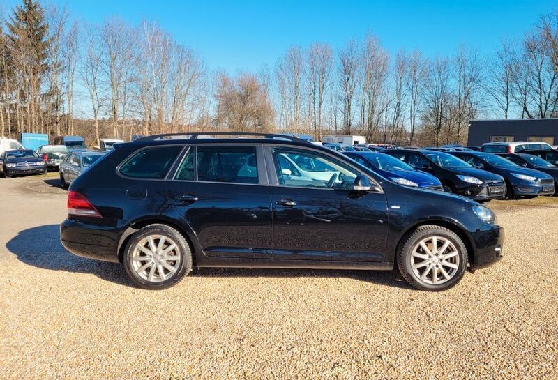 Gebraucht VW Golf VI Match 122 PS (89 kW) 2013 Schwarz Kleinwagen