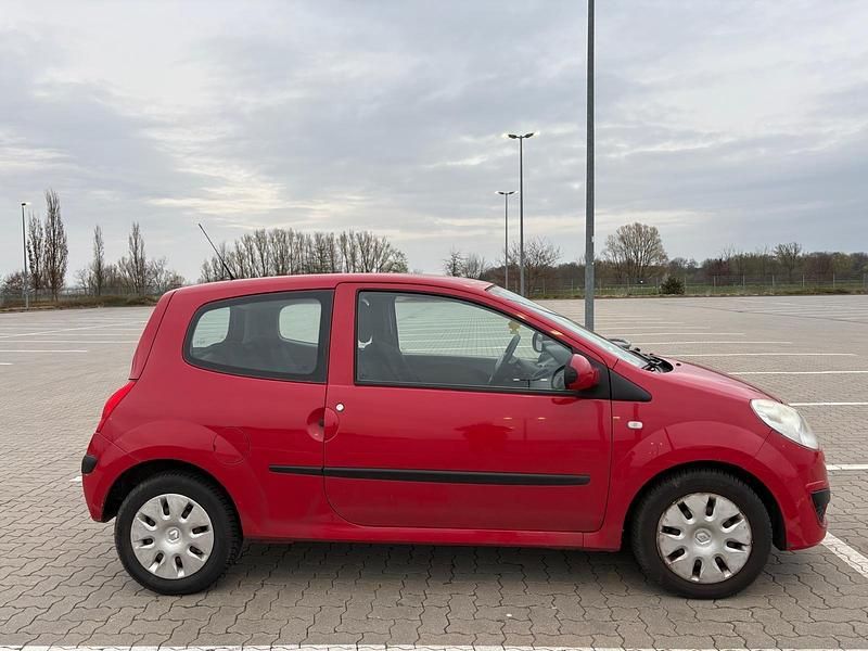 Gebraucht Renault Twingo 58 PS (42 kW) 2008 Rot Kleinwagen