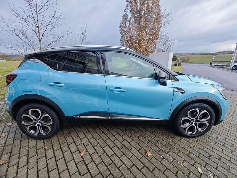Gebraucht Renault Captur Intens 159 PS (116 kW) 2020 Aquamarin blau+blackpearlschw SUV