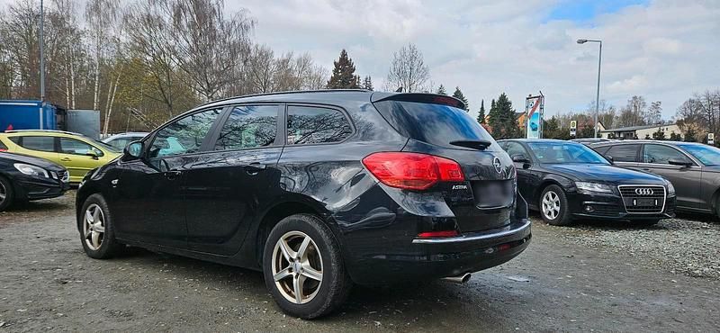 Gebraucht Opel Astra 164 PS (120 kW) 2014 Schwarz Kombi