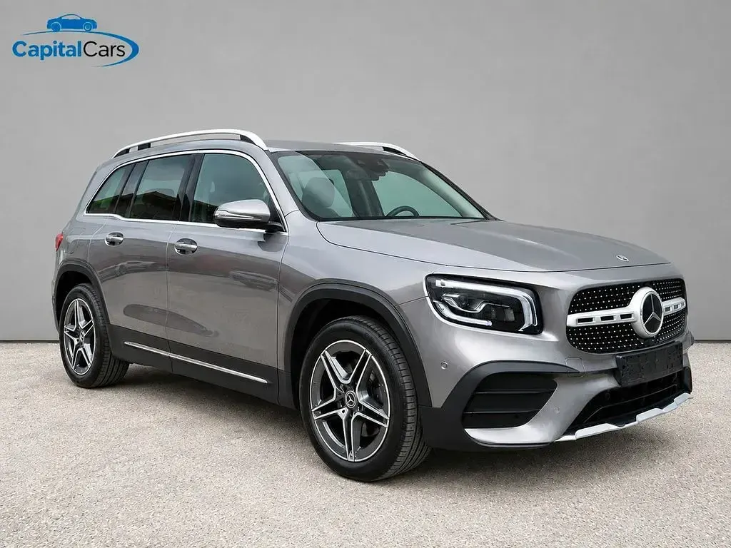 Gebraucht Mercedes GLB200 AMG line 150 PS (110 kW) 2023 Grau SUV