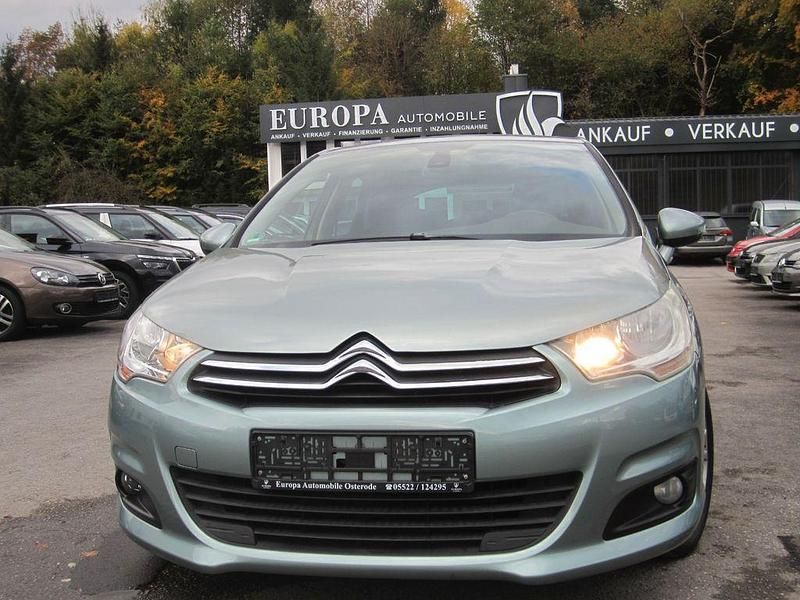 Gebraucht Citroën C4 Tendance 120 PS (88 kW) 2011 Grau Limousine